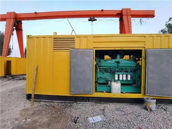 华蓥冬季低温环境下，500KW发电机组应该选择什么类型的启动电瓶？